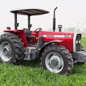 Massive 390 SE 4WD Tractors For Sale In Gambia